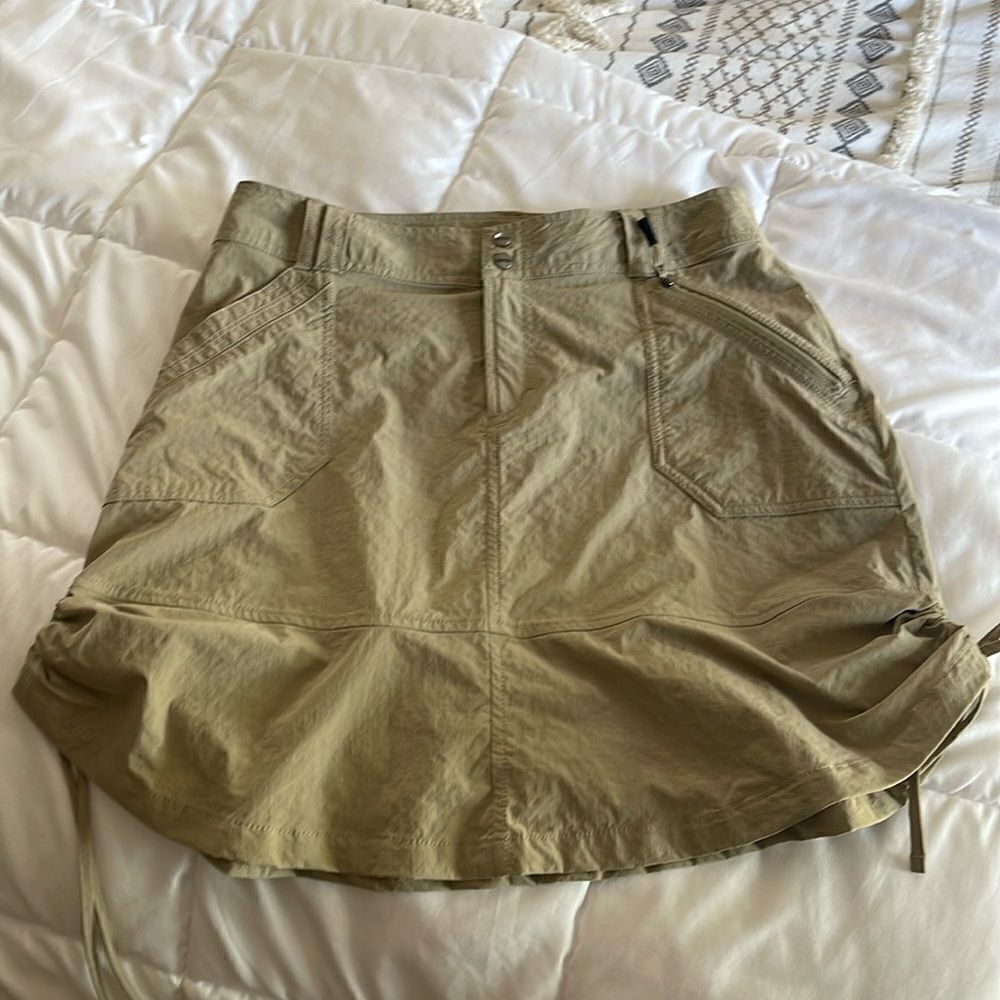 Koppen sport skirt. So cute with drawstring sides and lots of pockets.